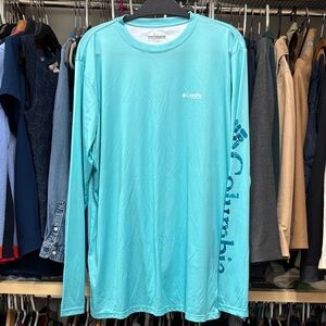 Columbia Men's performance blue Long Sleeve shirt